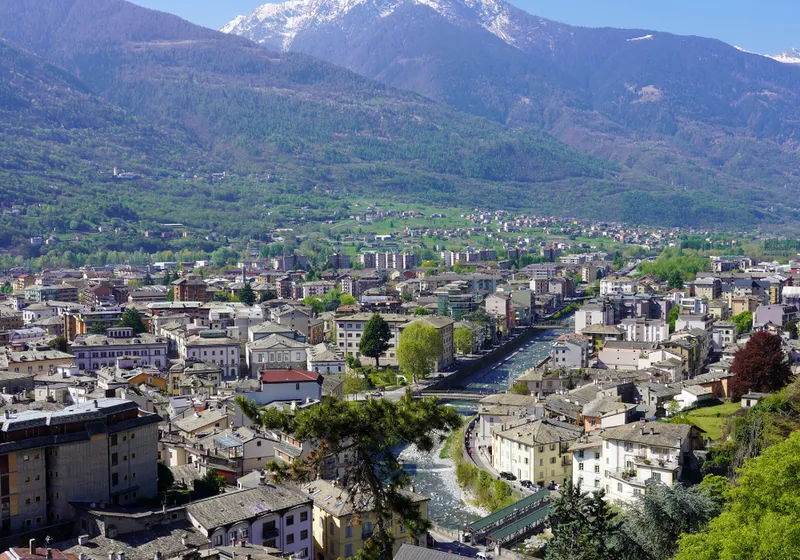 Sondrio is the ideal destination for holiday in Valtellina.